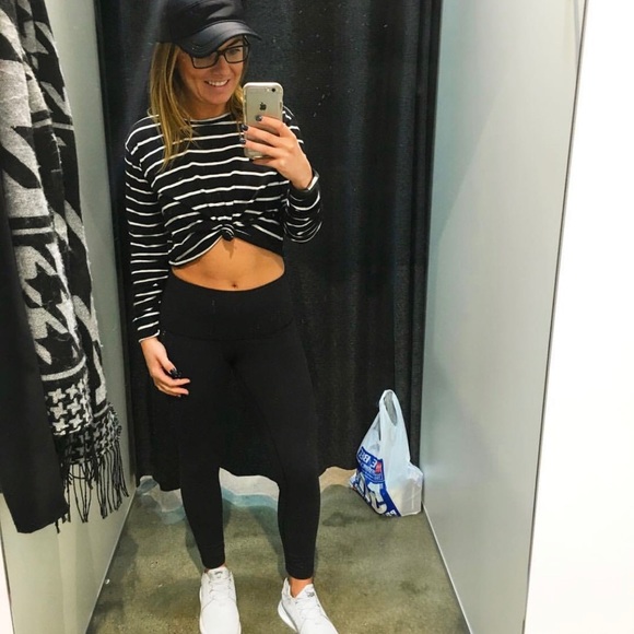 lululemon athletica Pants - Lululemon Wunder Under High Rise Leggings size 4